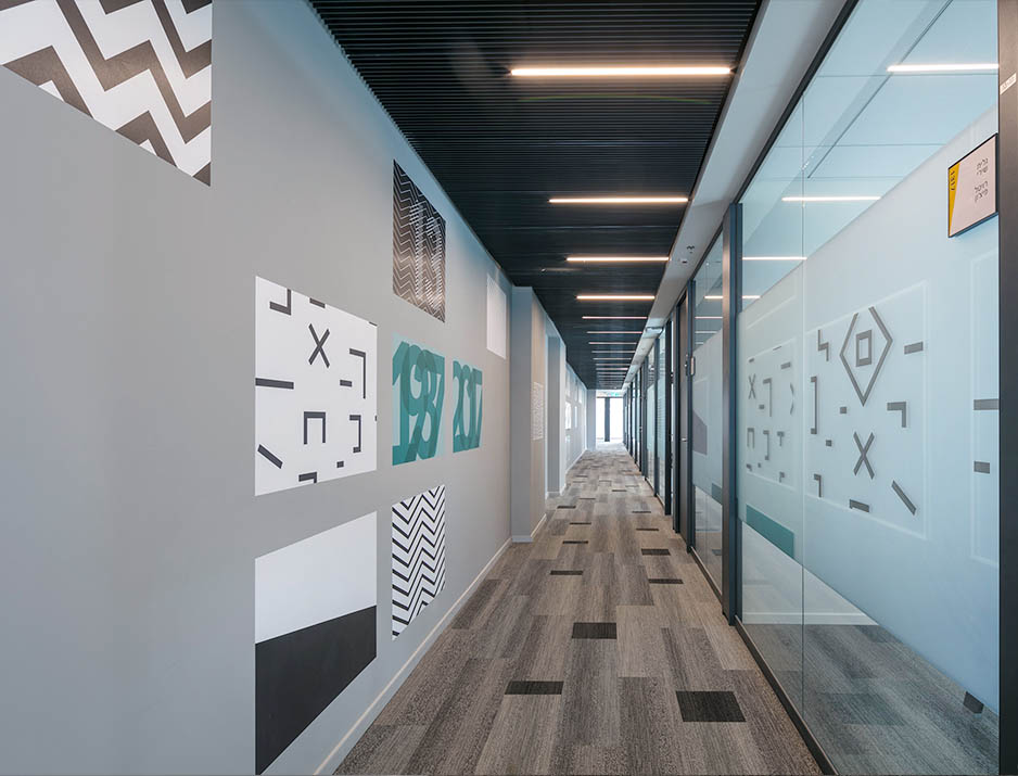Ey Corridor Graphic Design 3