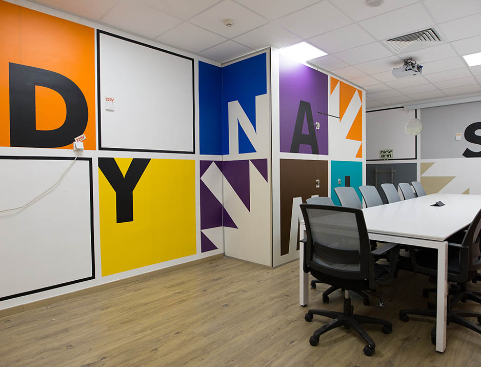 Matrix Meeting Room Design 22