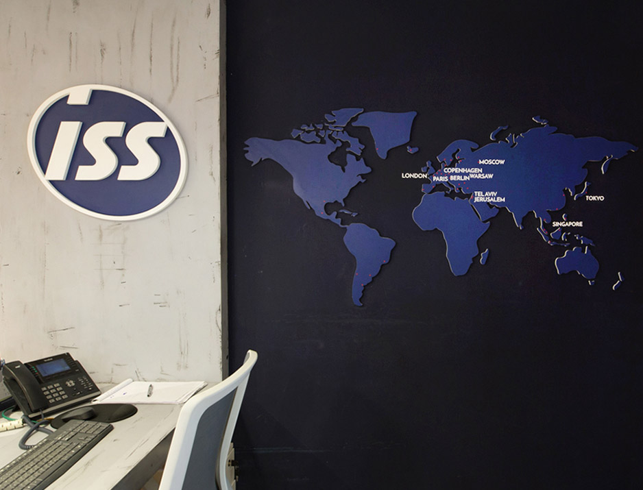 Iss Main Lobby Logo 35